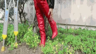 Clips 4 Sale - Elizabeth Has An Injured Leg AVI(1920x1080)FHD