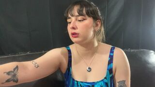 Clips 4 Sale - Have a cigarette with me
