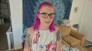 Clips 4 Sale - not what she expected