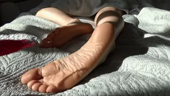 Foot Worship Wrinkled Soles Porn Videos (2) - FAPCAT