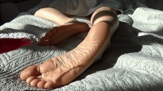 Clips 4 Sale - Christine feet tickling with a feather