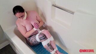 MinxGrrl - Bound and Gagged in the Shower (MP4 Format)