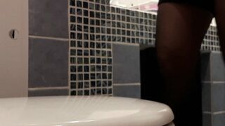 Clips 4 Sale - Spy on me getting pee desperate