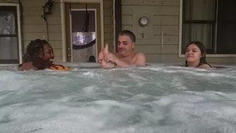 Clips 4 Sale - Sexy Mistresses in Hot Tub with Loser slave Husband