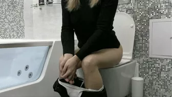 Clips 4 Sale - We Must Hear Your Waste Fall Into The Toilet (Part 5) MP4 FULL HD 1080p