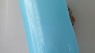 Clips 4 Sale - Barbie and big balloon
