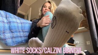 Clips 4 Sale - White Socks, Calzini Bianchi