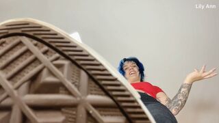 Clips 4 Sale - tiny man cleans giantess converse sneakers
