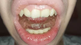 Clips 4 Sale - I Play With The Bite