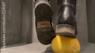 Clips 4 Sale - Pomelo and cucumber crush with combat boots and nike sneakers
