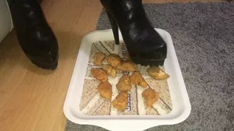 Clips 4 Sale - Deep Tread Boots Crush Your Nuggets ;)