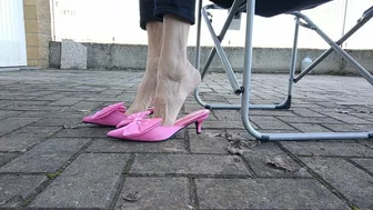 Clips 4 Sale - Skinny Feet, Shoe Fetish And Shoeplay In Public With Woman Mules
