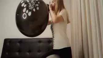 Clips 4 Sale - Alla Made B2P A Black Balloon And Rides A Fitness Ball!