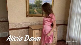 Alicia Dawn 19+ Minutes Nude Display & Bed Tease