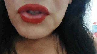 Clips 4 Sale - Hot Steamy Piss come be my personal piss Slave Upclose Hairy Milf Pussy Pissing all over herself avi