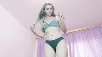 Clips 4 Sale - Caged and edging