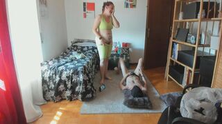 Clips 4 Sale - MAKING OF a fart video - VOYEUR view - behind the scenes