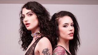 Evil Angel - Anna De Ville: Goth Lesbian Gaping