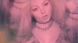 Clips 4 Sale - A STATE OF MINDLESS BLISS