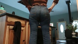 Clips 4 Sale - Levi's in the kitchen Pov1 Part 1