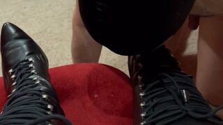 Clips 4 Sale - Clean my boots