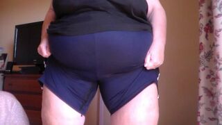 Clips 4 Sale - Jen is Peeing all into her Shorts