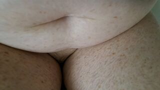 Clips 4 Sale - MUFFIN TOP GIRL PUSHES OUT CHOCOLATE MUFFINS AND PEEING