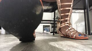Clips 4 Sale - Giantess Toe Tapping POV