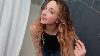 Clips 4 Sale - Do These Jeans Fit?