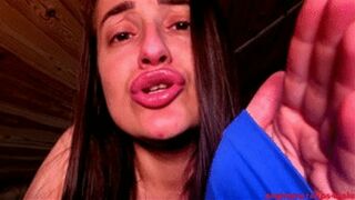 Clips 4 Sale - Face to face with Giantess wmv