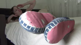 Clips 4 Sale - Stinky Old Slippers Are Your Favourite (PFW)