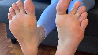 Clips 4 Sale - Dangling my shoes
