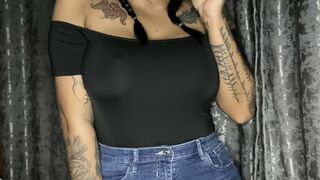 Clips 4 Sale - Smoking in jeans