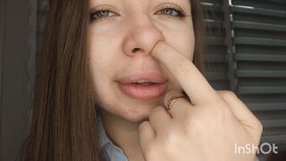 Clips 4 Sale - booger hunter looking for his prey