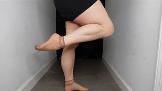 Calf Muscle Flex in Sheer Tan Ankle Socks MP4 640 Silent Clip