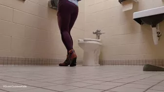 Clips 4 Sale - Winter weather means frequent toilet time