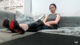 Clips 4 Sale - A contract with Victoria- how quickly your debt grows