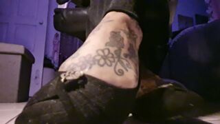 Clips 4 Sale - $4 4k SHOEPLAY SATURDAY UNDER TEACHERS GIANTESS CHAIR POV POINTY BLACK VELVET BALLET FLATS