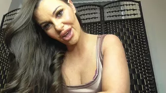 Clips 4 Sale - WATCH ME NEXT TO HER