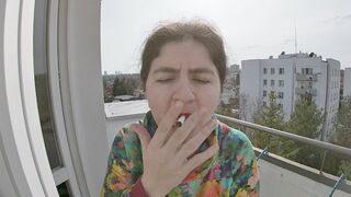 Clips 4 Sale - Red lips, smoking, spitting