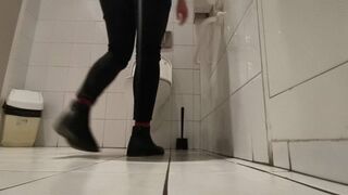 Masturbation after toilet drop near the boss and coworkers room