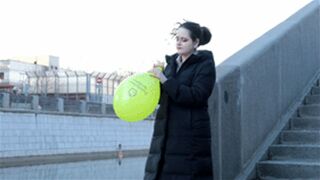 Clips 4 Sale - Poping bad balloons
