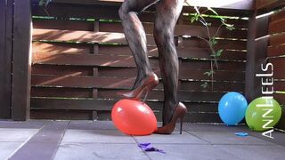Clips 4 Sale - ANIA - balloons and high heels in action