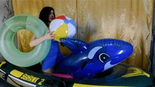 Clips 4 Sale - Playing with inflatable toys