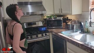 Clips 4 Sale - 4K Roleplay Custom - Cooking for my Boyfriend
