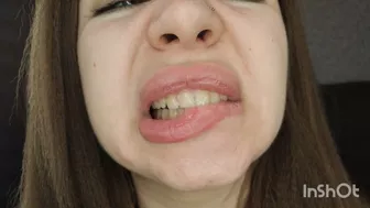 Clips 4 Sale - Demonstration Of A Wide Mouth, Deep Throat, And Sharp Teeth