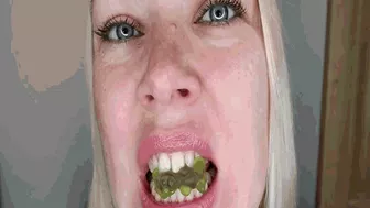Clips 4 Sale - Colored Bears On Dangerous Teeth AVI(1920*1080)HD
