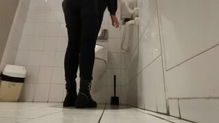 Clips 4 Sale - Work toilet with huge fart - hope noone heard that