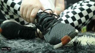 Clips 4 Sale - Runners and Socks worship