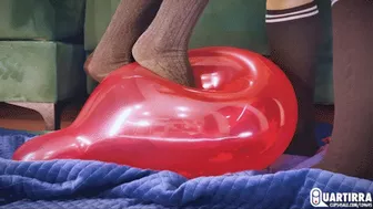 Clips 4 Sale - Q854 Mariette And Cosette Slowly Squeeze Tight Balloons To Pop With Their Feet - 480p